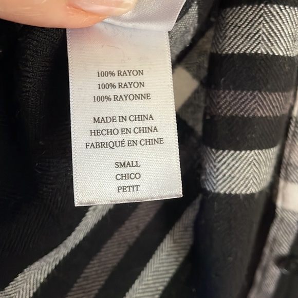 Rails Shirt, Sz S, black plaid flannel like - Picture 4 of 6